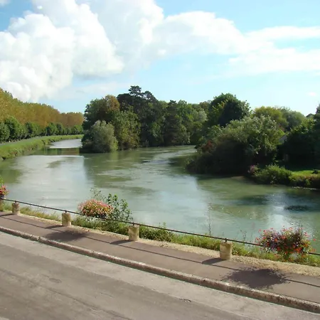 A La Belle Dame 3* Nogent-sur-Seine