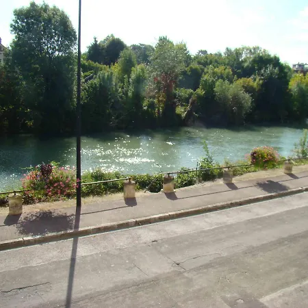 Hotel A La Belle Dame